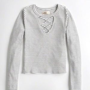 Strappy Slim Crop T-Shirt Sz Small